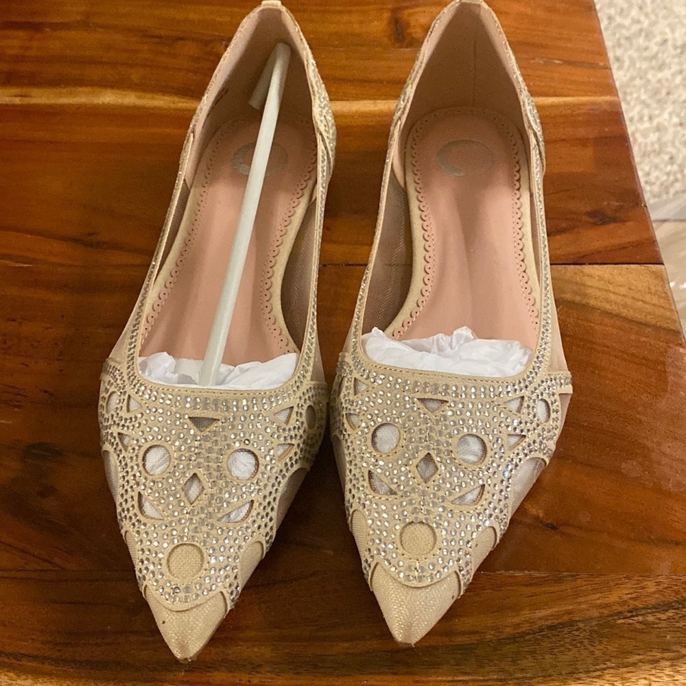 JOURNEE Collection Batavia Flat - Size 8